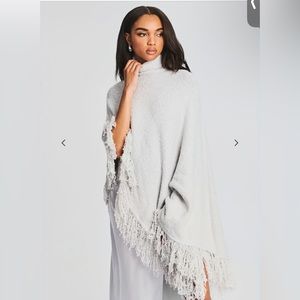 NEW! Seroya Frost Poncho S/M (ser.o.ya) Wool Blend - WARM